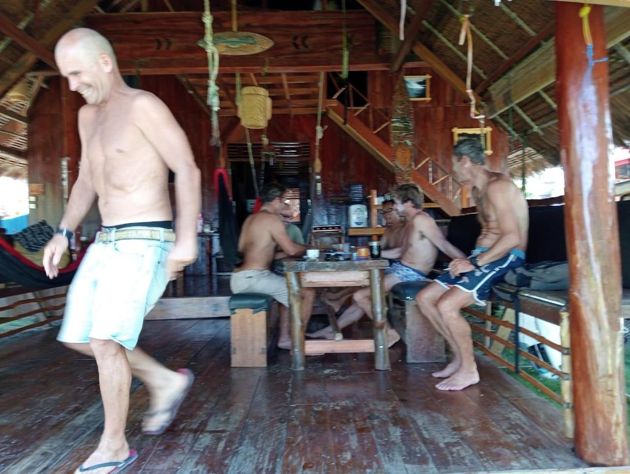 Mentawai Ebay Playground Surfcamp Villa Masokut Luaran gambar
